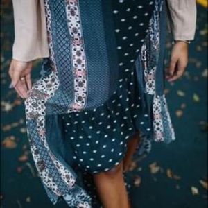 Beautiful boutique high low skirt NWT